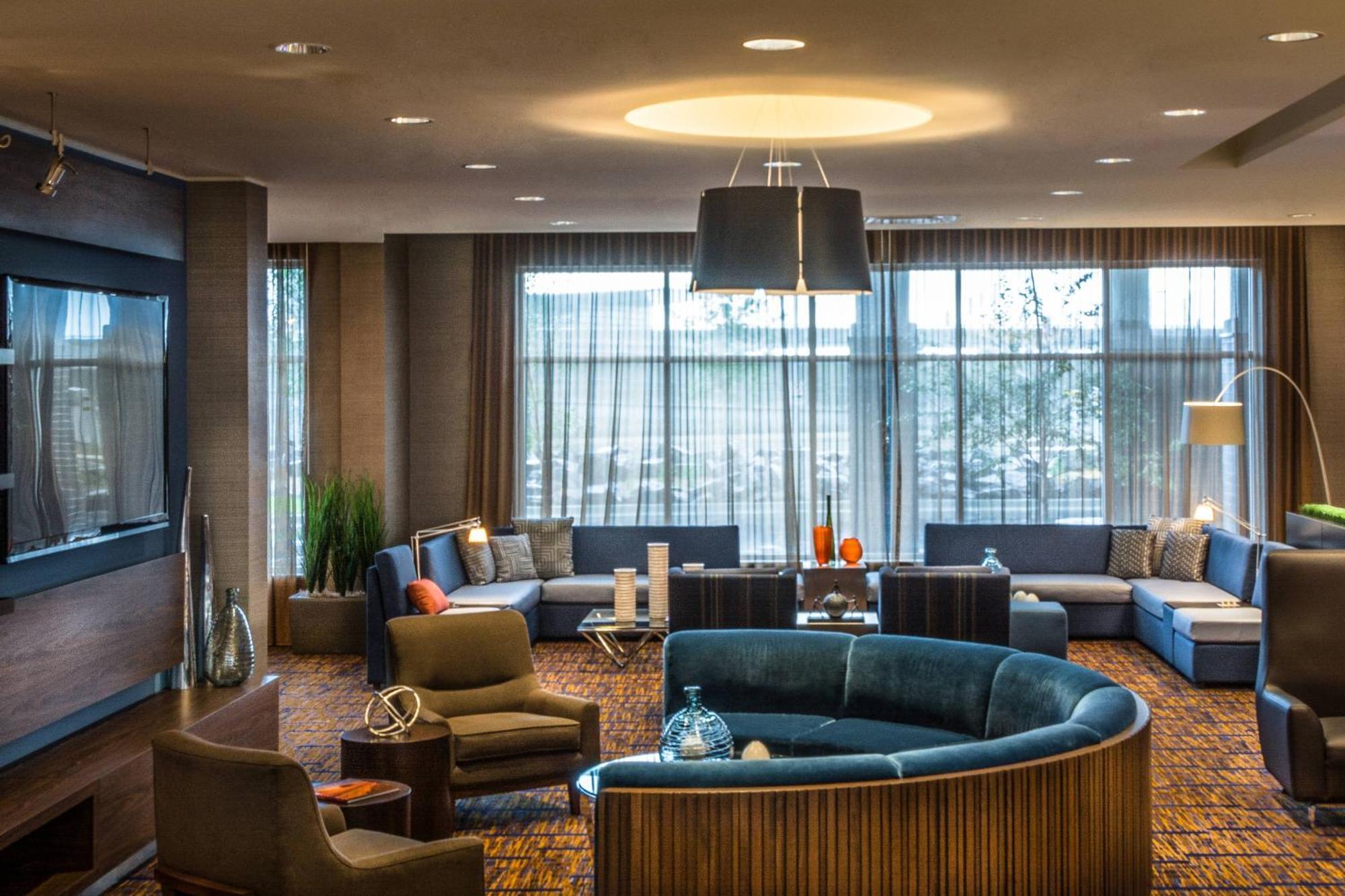 Courtyard By Marriott Winnipeg Airport מראה חיצוני תמונה