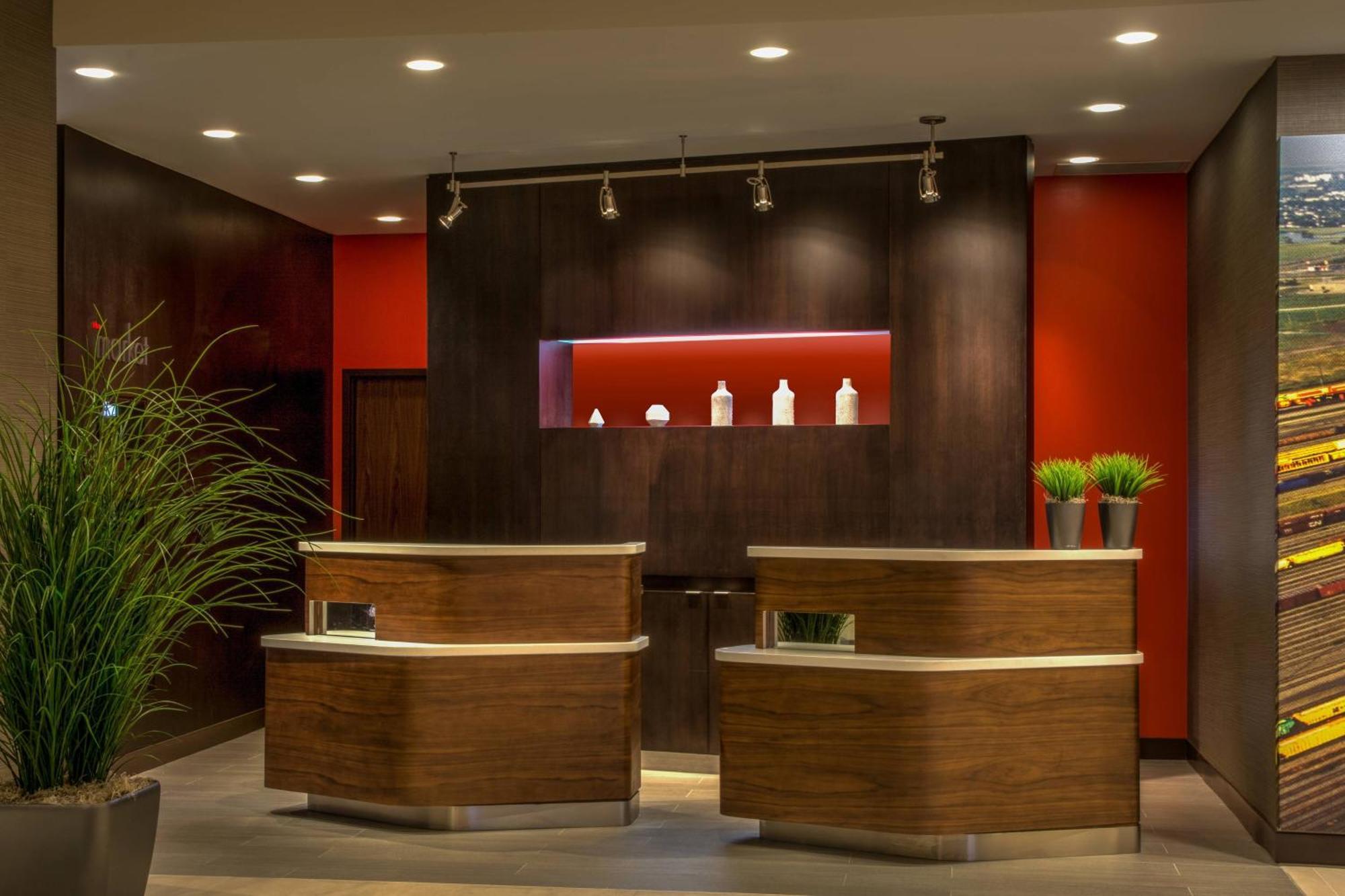 Courtyard By Marriott Winnipeg Airport מראה חיצוני תמונה