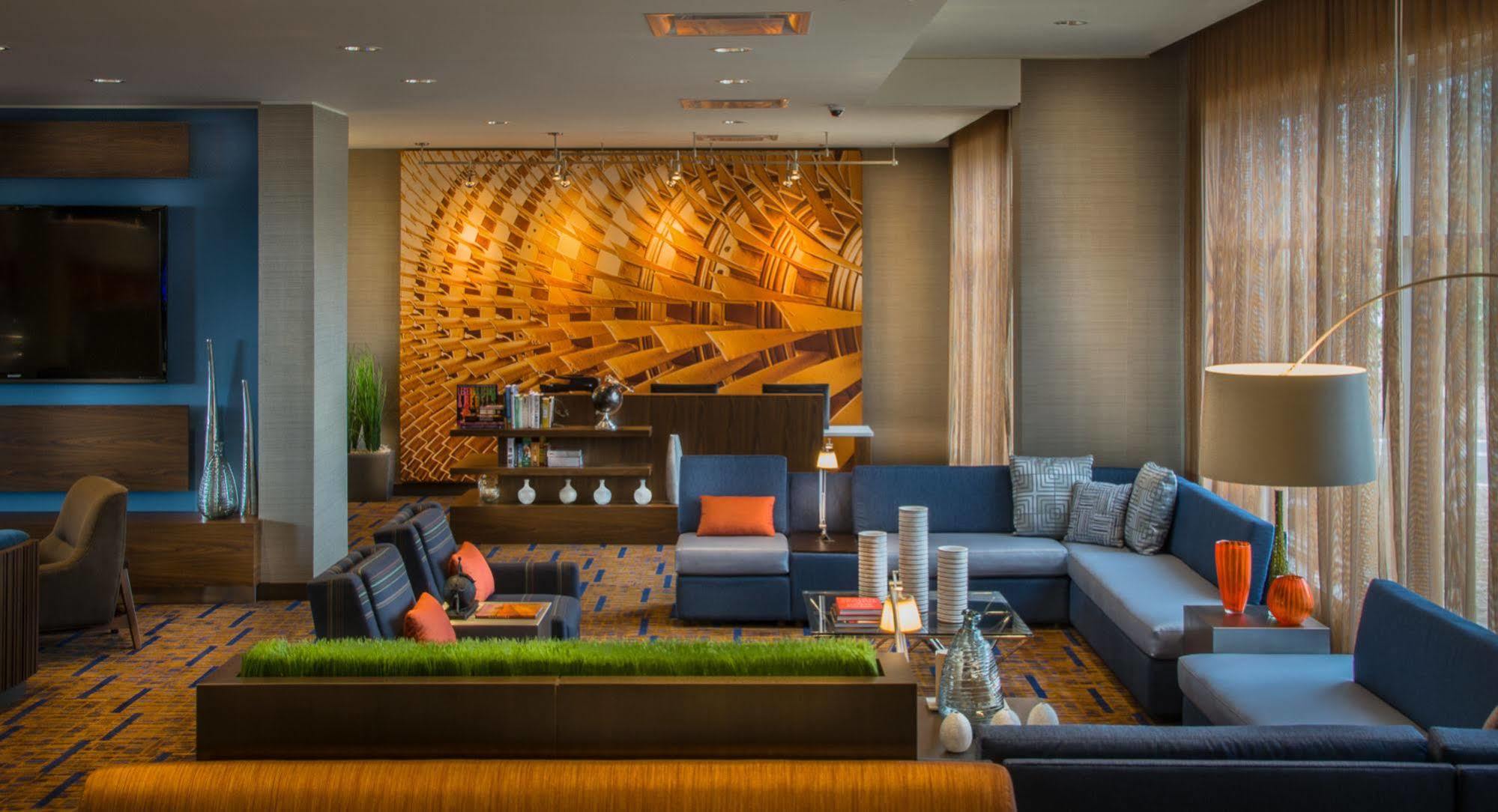 Courtyard By Marriott Winnipeg Airport מראה חיצוני תמונה